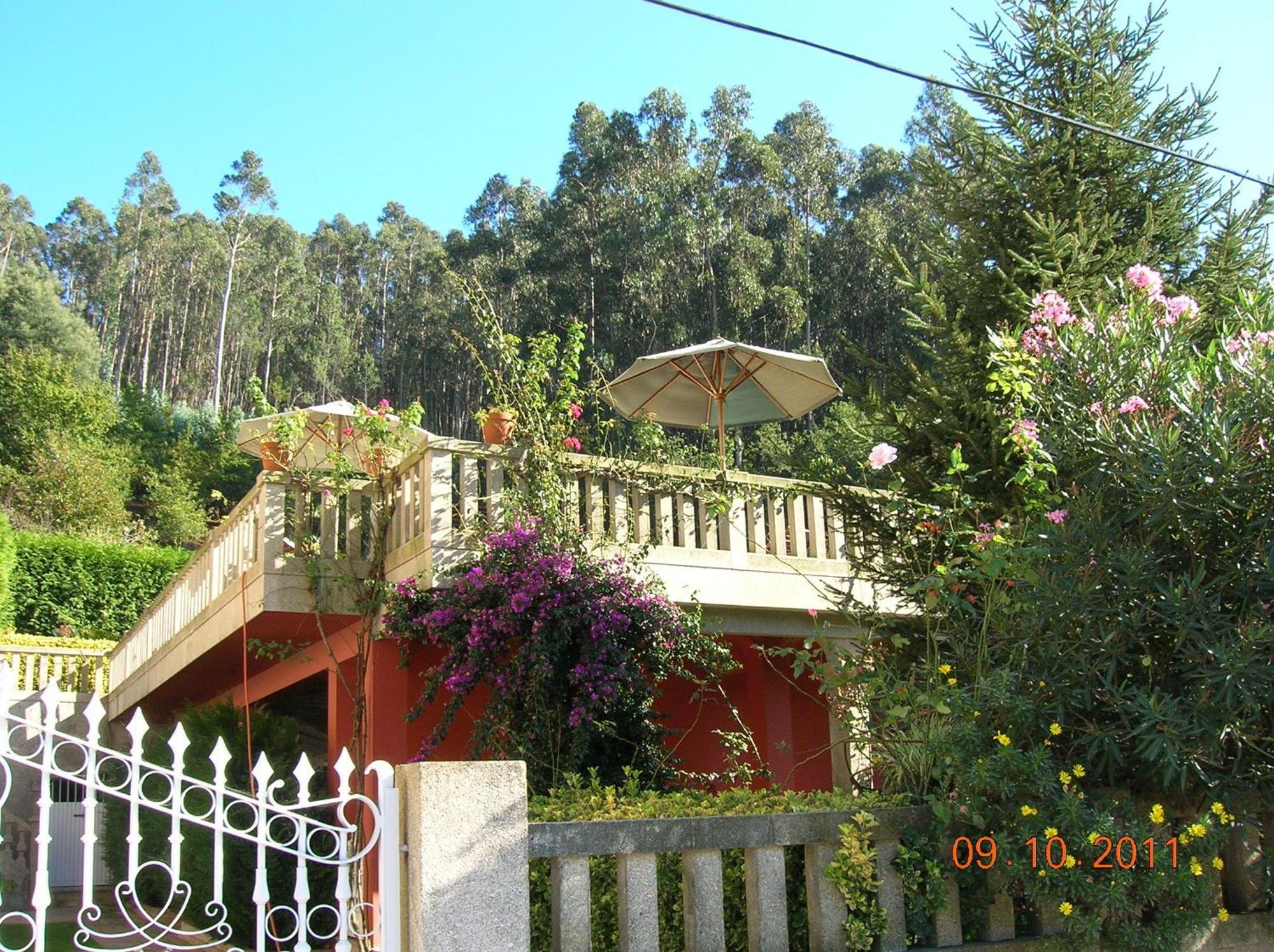 As Adegas Poio Exterior foto