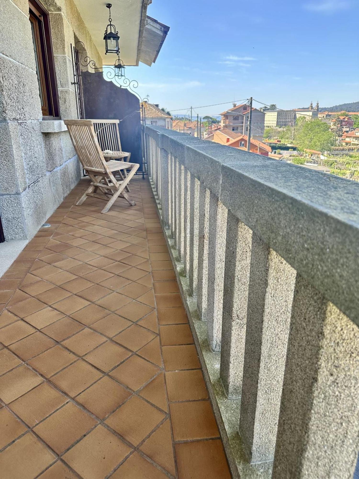 As Adegas Poio Exterior foto